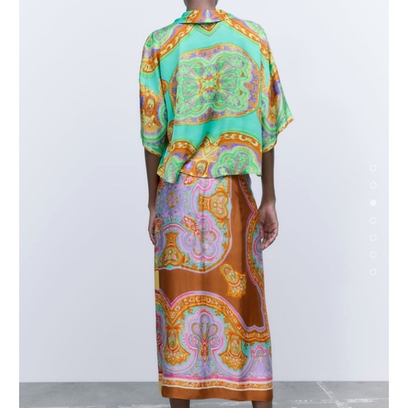 Flowy Printed Tie Front Pull Over Blouse - Picture 1 of 8